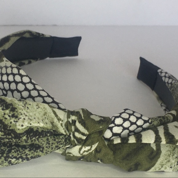 NWT. Headbands Set - Picture 10 of 13